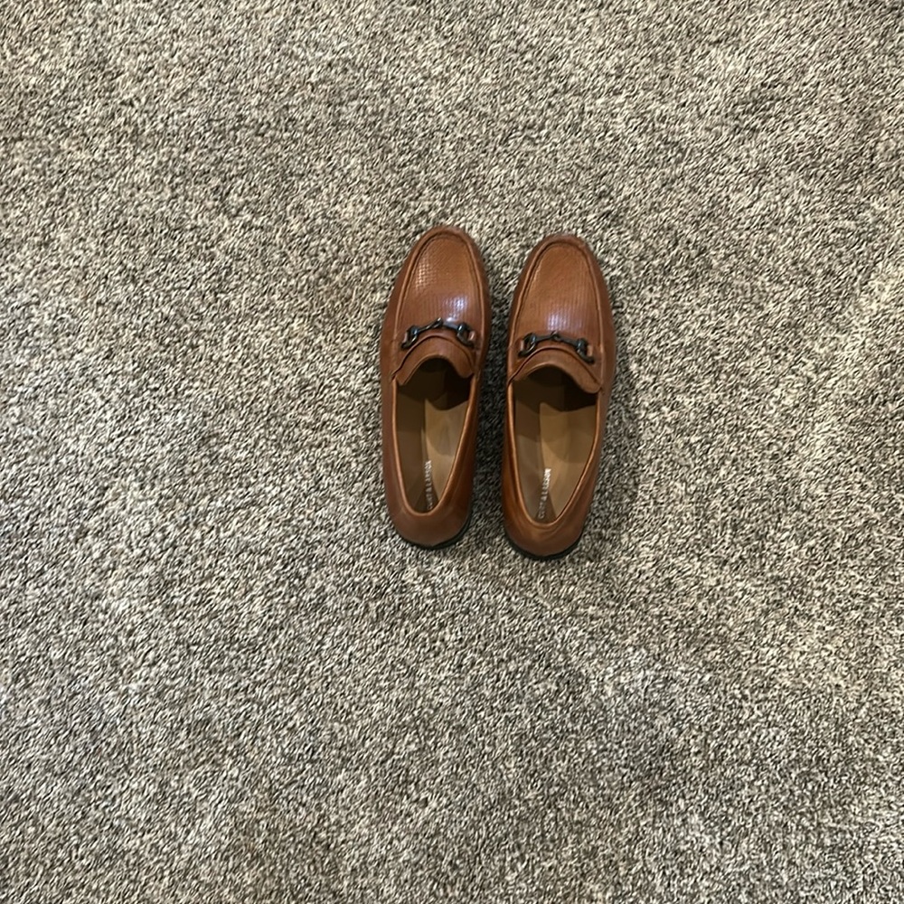 Brown dress shoes